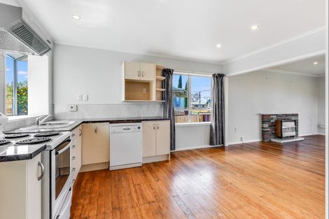 Photo of property in 32 Northolt Road, Fairview Downs, Hamilton, 3214