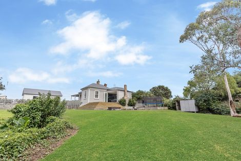 Photo of property in 2 Collingwood Road, Waiuku, 2123