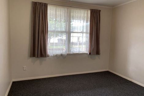 Photo of property in 90-92 Strand Crescent, Naenae, Lower Hutt, 5011