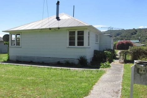 Photo of property in 19 Victory Street, Reefton, 7830