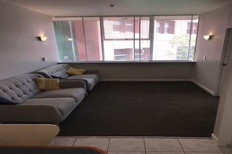 Photo of property in Terrace Tower Apartments, 1d/126 The Terrace, Wellington Central, Wellington, 6011