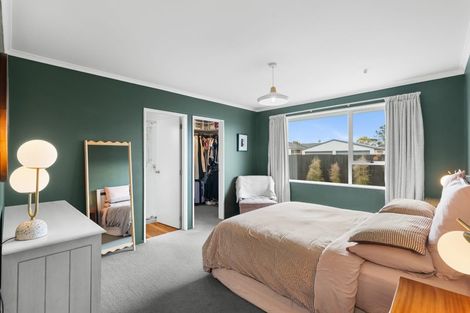 Photo of property in 2/123 Gilberthorpes Road, Hei Hei, Christchurch, 8042