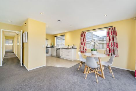 Photo of property in 16 Mcewen Crescent, Riverstone Terraces, Upper Hutt, 5018