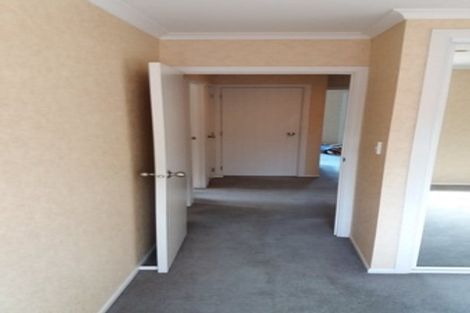 Photo of property in 62 Huntington Drive, Huntington Park, Auckland, 2013