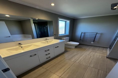 Photo of property in 2 Tucker Close, Leamington, Cambridge, 3432