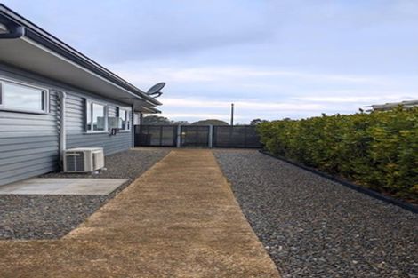 Photo of property in 12 Aro Mato Place, Huapai, Kumeu, 0810