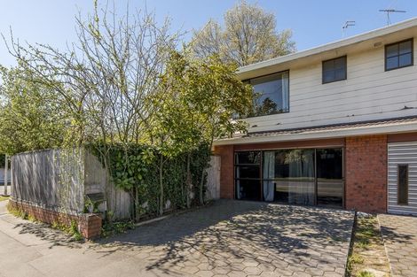 Photo of property in 1/146 Waimairi Road, Ilam, Christchurch, 8041