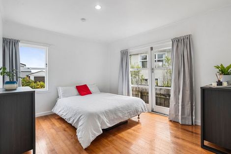 Photo of property in 15 Levesque Street, Birkdale, Auckland, 0626