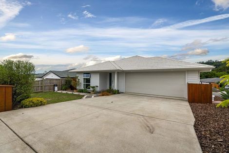 Photo of property in 37 Josh Road, Huapai, Kumeu, 0810