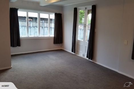 Photo of property in 1/32 Seaview Road, Glenfield, Auckland, 0629