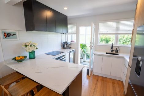 Photo of property in 2/13a Kingsway Avenue, Sandringham, Auckland, 1025