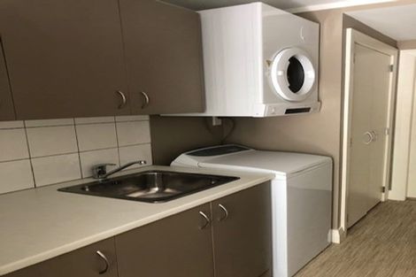 Photo of property in 20 Raroa Road, Kelburn, Wellington, 6012