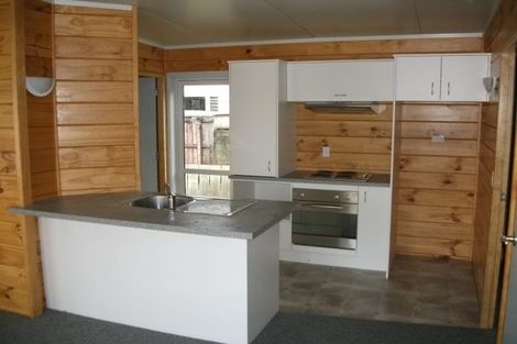 Photo of property in 3/187 Wainuiomata Road, Wainuiomata, Lower Hutt, 5014