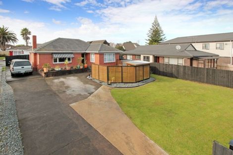 Photo of property in 104a Wyllie Road, Papatoetoe, Auckland, 2025