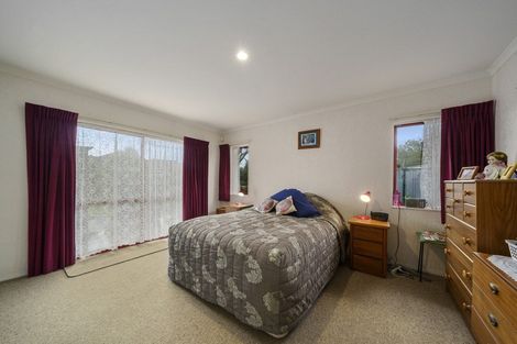 Photo of property in 15 San Priamo Place, Paraparaumu Beach, Paraparaumu, 5032