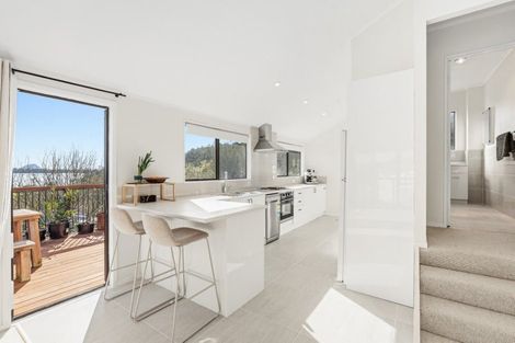 Photo of property in 33 Dingadee Street, Welcome Bay, Tauranga, 3112