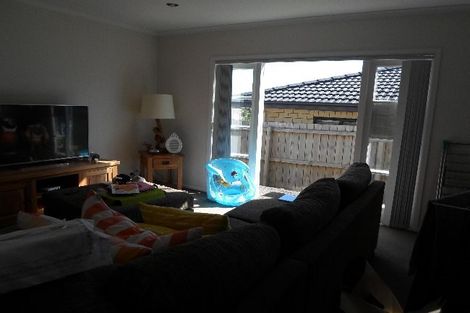 Photo of property in 79 Stanley Road, Glenfield, Auckland, 0629
