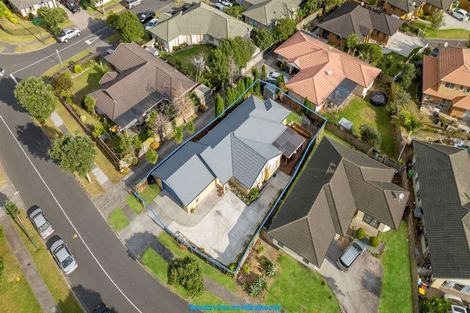 Photo of property in 14 Cyclamen Road, Mangere, Auckland, 2022