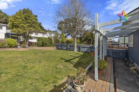 Photo of property in 33 Kingsley Street, Stokes Valley, Lower Hutt, 5019