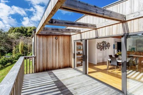 Photo of property in 33c Ocean Road, Surfdale, Waiheke Island, 1081