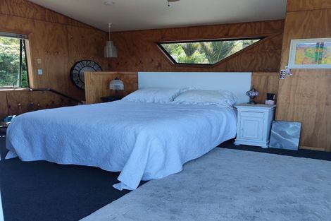 Photo of property in 15 Puriri Place, Tuateawa, Coromandel, 3583