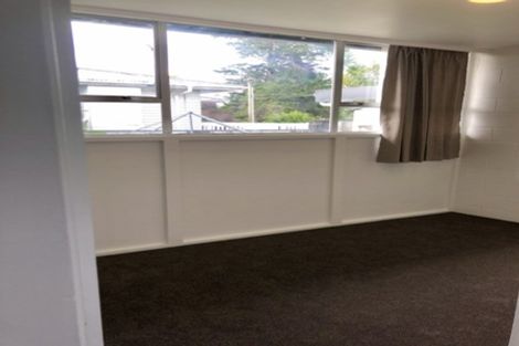 Photo of property in 1/52 Glen Road, Ranui, Auckland, 0612