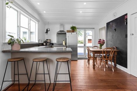 Photo of property in 38 Te Awa Avenue, Te Awa, Napier, 4110