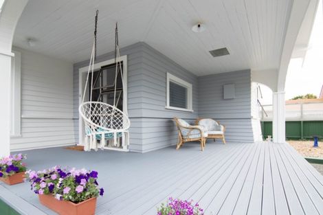 Photo of property in 74a Roy Street, Palmerston North, 4410