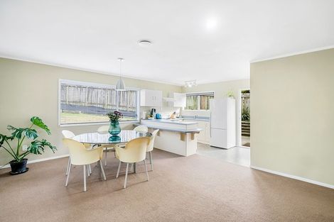 Photo of property in 1/325 Triangle Road, Massey, Auckland, 0614