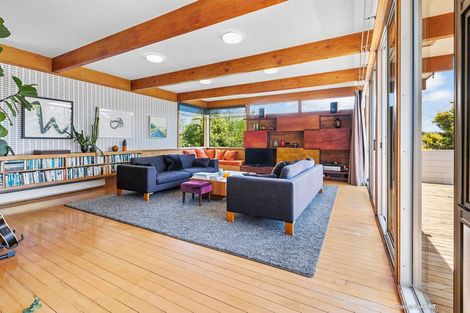 Photo of property in 79 Nevay Road, Miramar, Wellington, 6022