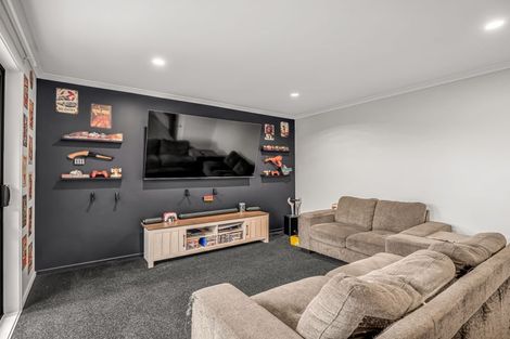 Photo of property in 6 Joy Place, Rolleston, 7614