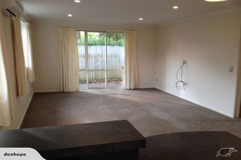 Photo of property in 3/220 Avonhead Road, Avonhead, Christchurch, 8042