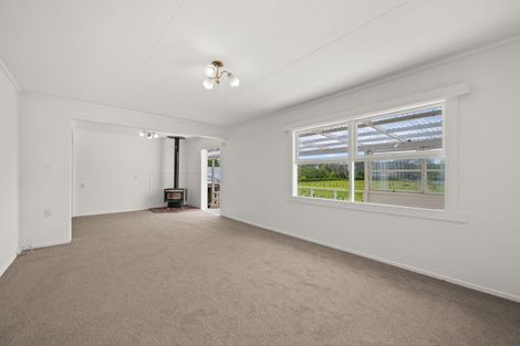 Photo of property in 38 Farrand Road, Kumeu, 0891