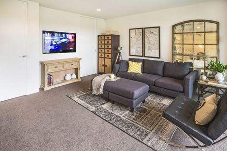 Photo of property in 9 Bickerton Way, Flat Bush, Auckland, 2019