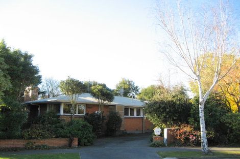 Photo of property in 24 Ramore Place, Redwood, Christchurch, 8051