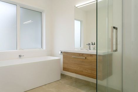 Photo of property in 8 Windsor Street, Richmond Heights, Taupo, 3330