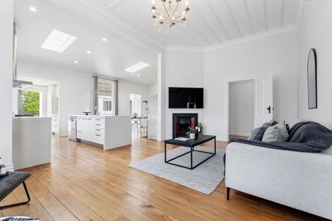 Photo of property in 15 Powhiri Avenue, Kensington, Whangarei, 0112