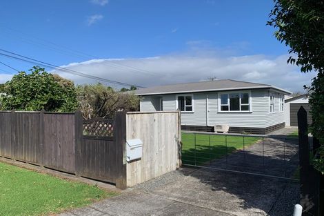 Photo of property in 406 Carrington Street, Upper Vogeltown, New Plymouth, 4310