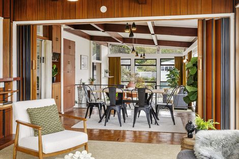 Photo of property in 11 Saint Edmund Crescent, Tawa, Wellington, 5028