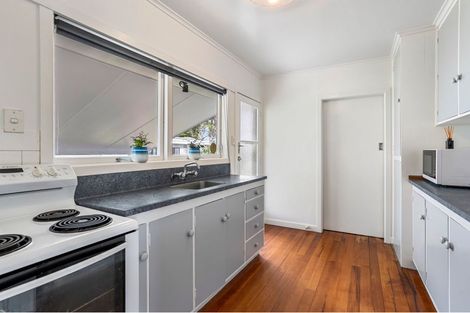 Photo of property in 15 Levesque Street, Birkdale, Auckland, 0626