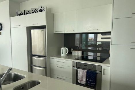 Photo of property in Sentinel Apartments, 904/3 Northcroft Street, Takapuna, Auckland, 0622