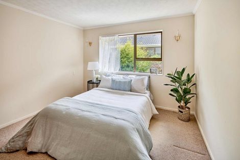 Photo of property in 51 Peterhouse Street, Tawa, Wellington, 5028