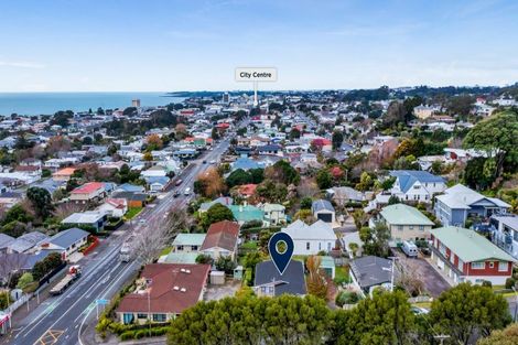 Photo of property in 65 Belt Road, New Plymouth, 4310