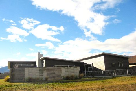 Photo of property in 1 Orbell Drive, Lake Hayes, Queenstown, 9304