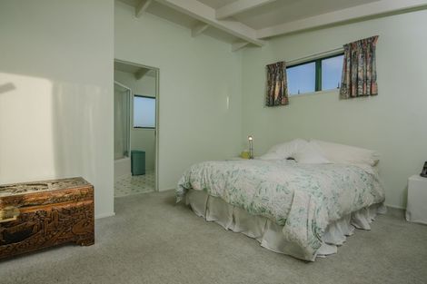 Photo of property in 18 Gilliam Street, New Lynn, Auckland, 0600