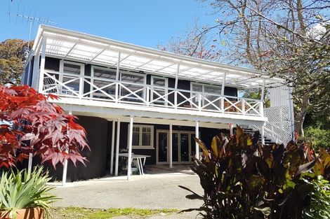 Photo of property in 153 Howard Road, Orere Point, Papakura, 2585