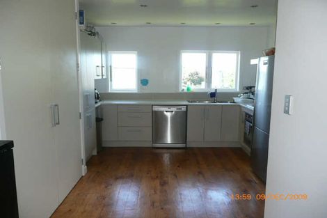 Photo of property in 74 Forest Hill Road, Henderson, Auckland, 0612