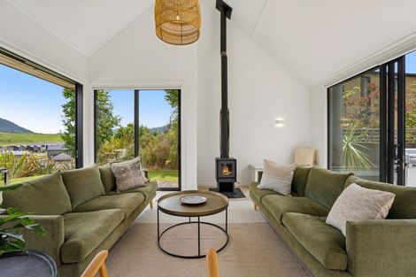 Photo of property in 1 Torridon Court, Jacks Point, Queenstown, 9371
