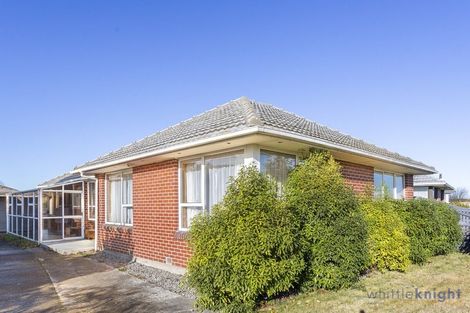 Photo of property in 19 Dunstan Crescent, Hornby, Christchurch, 8042
