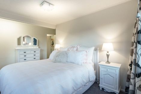 Photo of property in 201 Beacon Point Road, Wanaka, 9305